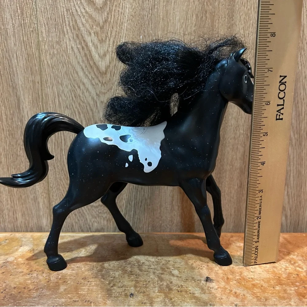 Mattel Spirit Untamed Lucky doll and 2 Spirit horse figures Posable